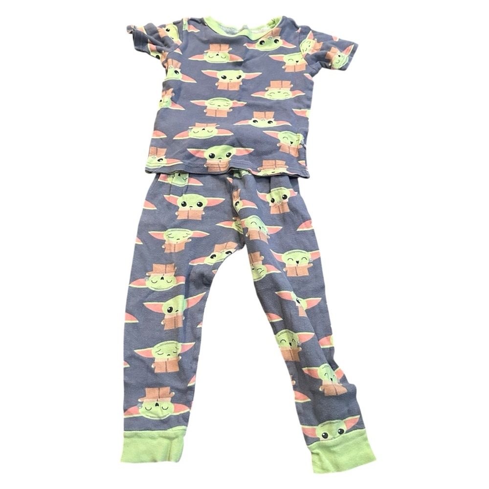 Baby Yoda Pajama Set Size 5T
